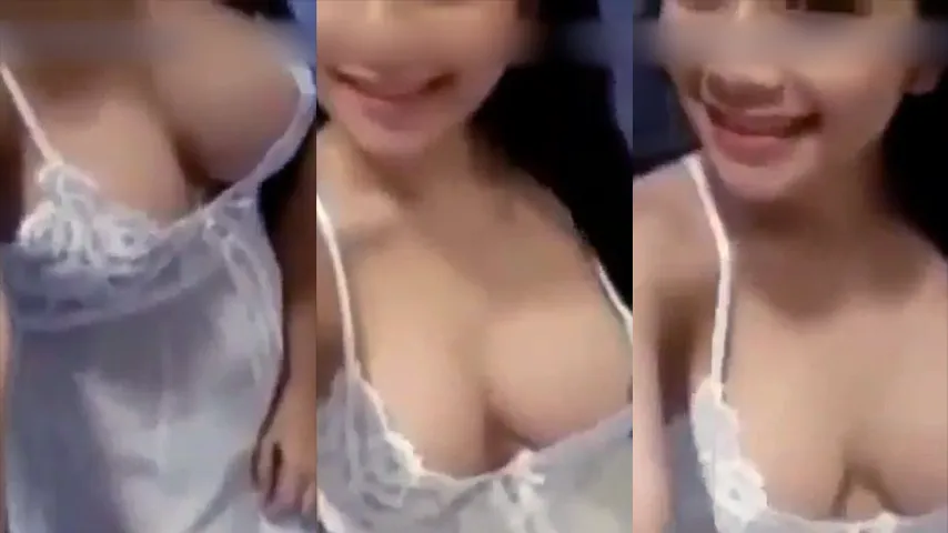 Bokep Indo Esempeh Chindo Pamer Tete Gede